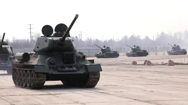 Танки Т-34 для парада Победы Танки Т-34 для парада Победы