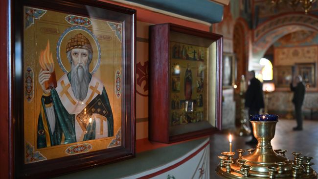 Литургия в храме Казанской иконы Божией Матери в Котельниках Литургия в храме Казанской иконы Божией Матери в Котельниках