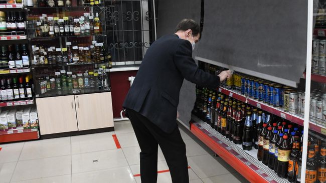 Администратор в алкогольном магазине