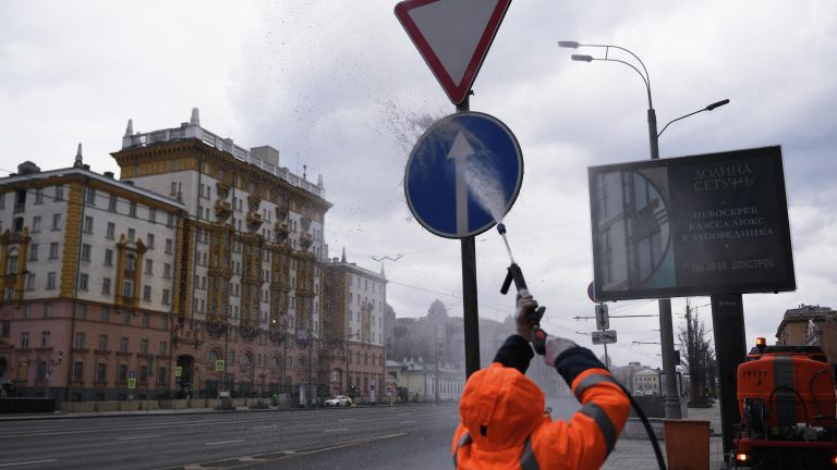 Мойка дорог и тротуаров в Москве Мойка дорог и тротуаров в Москве