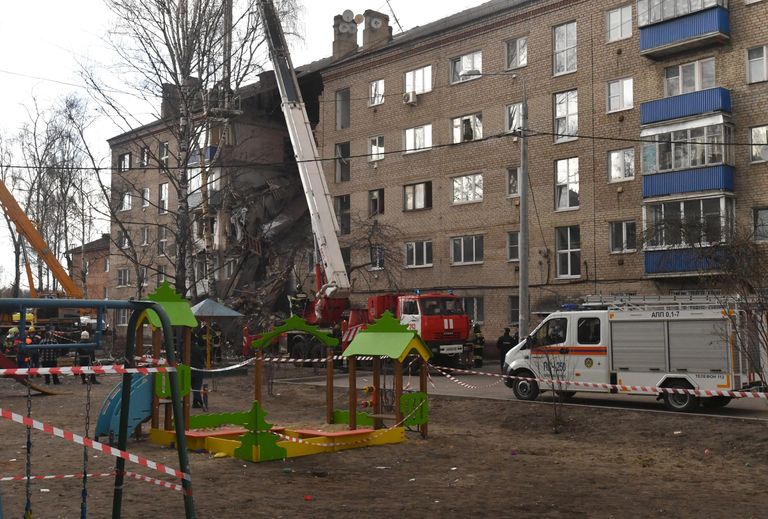 Поврежденный, в результате взрыва бытового газа, жилой дом в Орехово-Зуево Поврежденный, в результате взрыва бытового газа, жилой дом в Орехово-Зуево