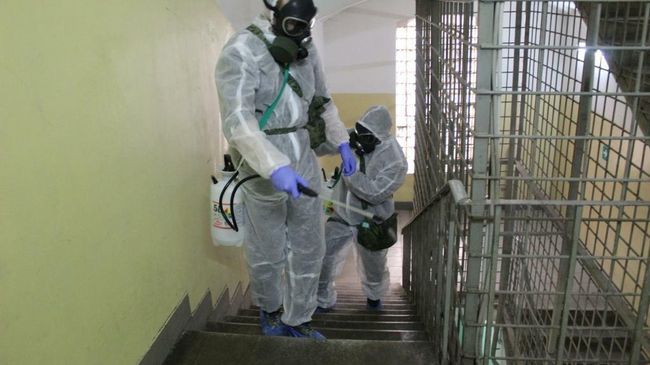 Дезинфекция во время санитарного дня в учреждениях системы ФСИН Дезинфекция во время санитарного дня в учреждениях системы ФСИН