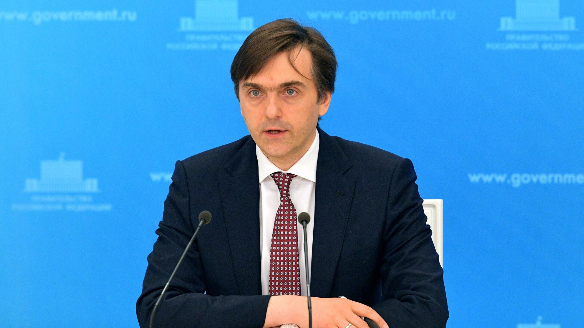 Министр просвещения РФ Сергей Кравцов во время брифинга в Москве Министр просвещения РФ Сергей Кравцов во время брифинга в Москве - РИА Новости, 1920, 31.07.2026