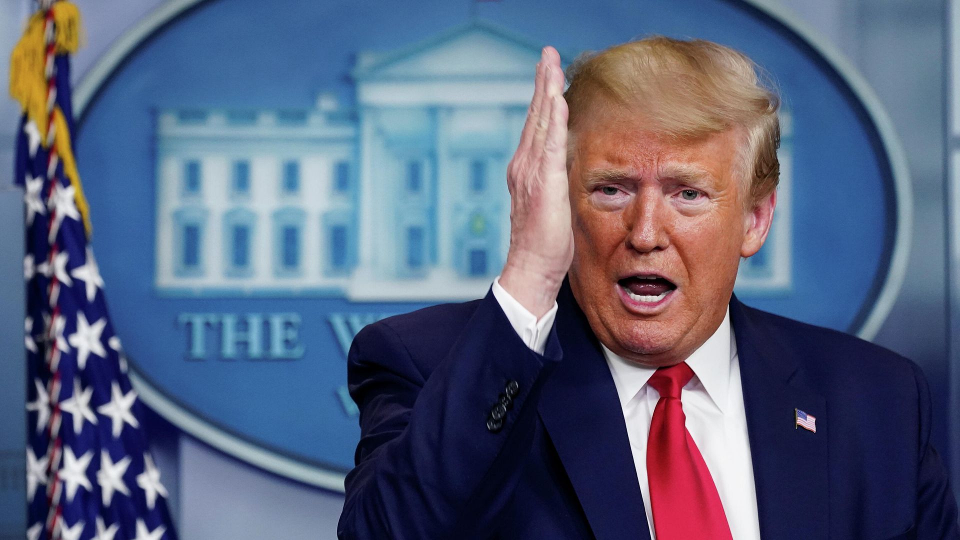 Президент США Дональд Трамп на брифинге в Вашингтоне. 6 апреля 2020 Президент США Дональд Трамп на брифинге в Вашингтоне. 6 апреля 2020 - РИА Новости, 1920, 08.04.2020