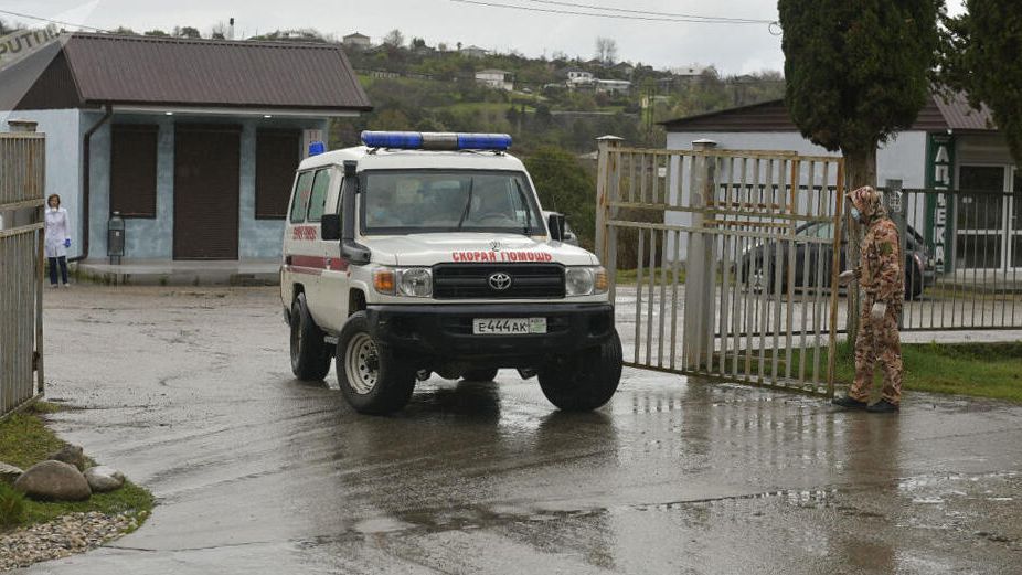 Автомобиль скорой помощи в Абхазии Автомобиль скорой помощи в Абхазии - РИА Новости, 1920, 21.08.2024