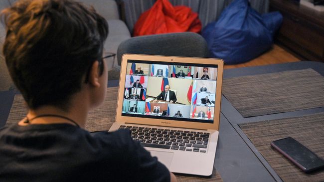 Трансляция совещания президента России Владимира Путина с руководителями субъектов Российской Федерации Трансляция совещания президента России Владимира Путина с руководителями субъектов Российской Федерации