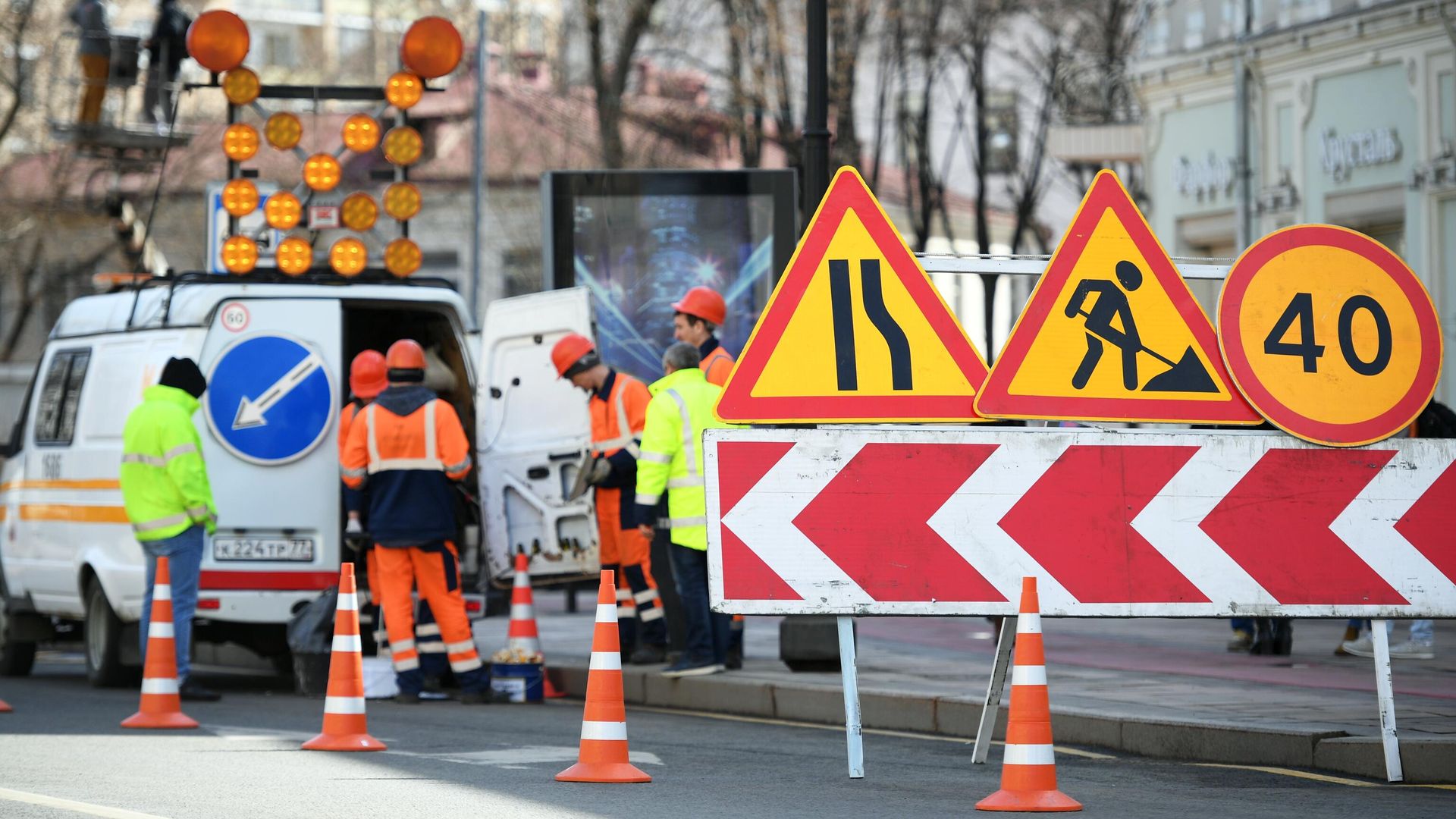 Работа дорожной службы Работа дорожной службы - РИА Новости, 1920, 20.10.2026
