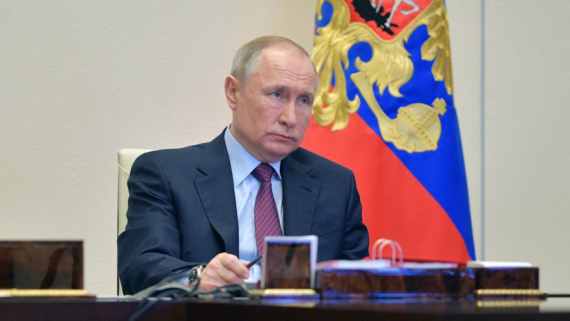 Президент РФ Владимир Путин проводит совещание в режиме видеоконференции Президент РФ Владимир Путин проводит совещание в режиме видеоконференции - РИА Новости, 1920, 09.11.2020
