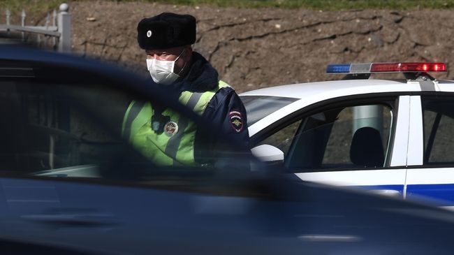 Сотрудник ГИБДД Сотрудник ГИБДД