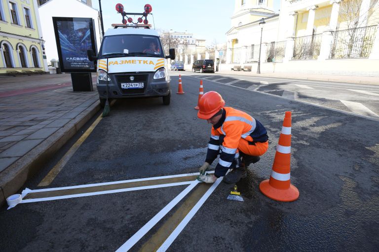 Нанесение и обновление разметки на улицах Москвы Нанесение и обновление разметки на улицах Москвы