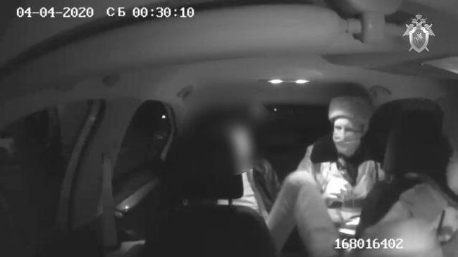 Житель Кирова ударил ногой сотрудника ДПС. Кадры с видеорегистратора Житель Кирова ударил ногой сотрудника ДПС. Кадры с видеорегистратора