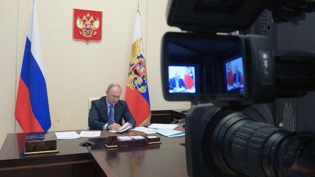 Президент РФ Владимир Путин принимает участие в саммите Евразийского экономического союза, который проходит в формате видеоконференции Президент РФ Владимир Путин принимает участие в саммите Евразийского экономического союза, который проходит в формате видеоконференции