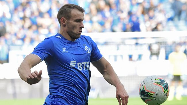 Игрок ФК Динамо Сергей Паршивлюк в матче 10-го тура чемпионата России по футболу среди клубов Премьер-лиги между командами ФК Динамо (Москва) и ФК Сочи (Сочи).