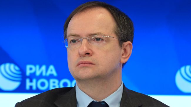 Помощник президента Российской Федерации, председатель Российского военно-исторического общества (РВИО) Владимир Мединский Помощник президента Российской Федерации, председатель Российского военно-исторического общества (РВИО) Владимир Мединский