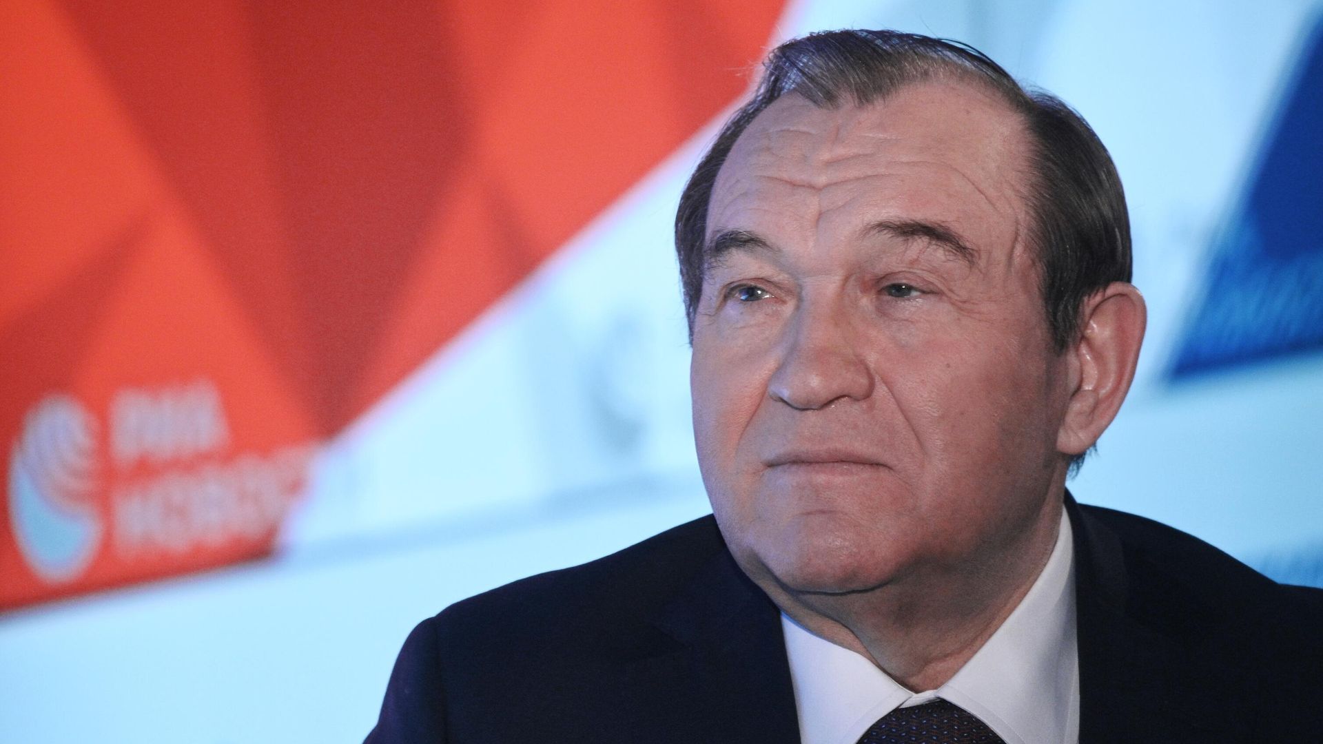 Заместитель мэра Москвы по вопросам жилищно-коммунального хозяйства и благоустройства Петр Бирюков Заместитель мэра Москвы по вопросам жилищно-коммунального хозяйства и благоустройства Петр Бирюков - РИА Новости, 1920, 02.05.2022