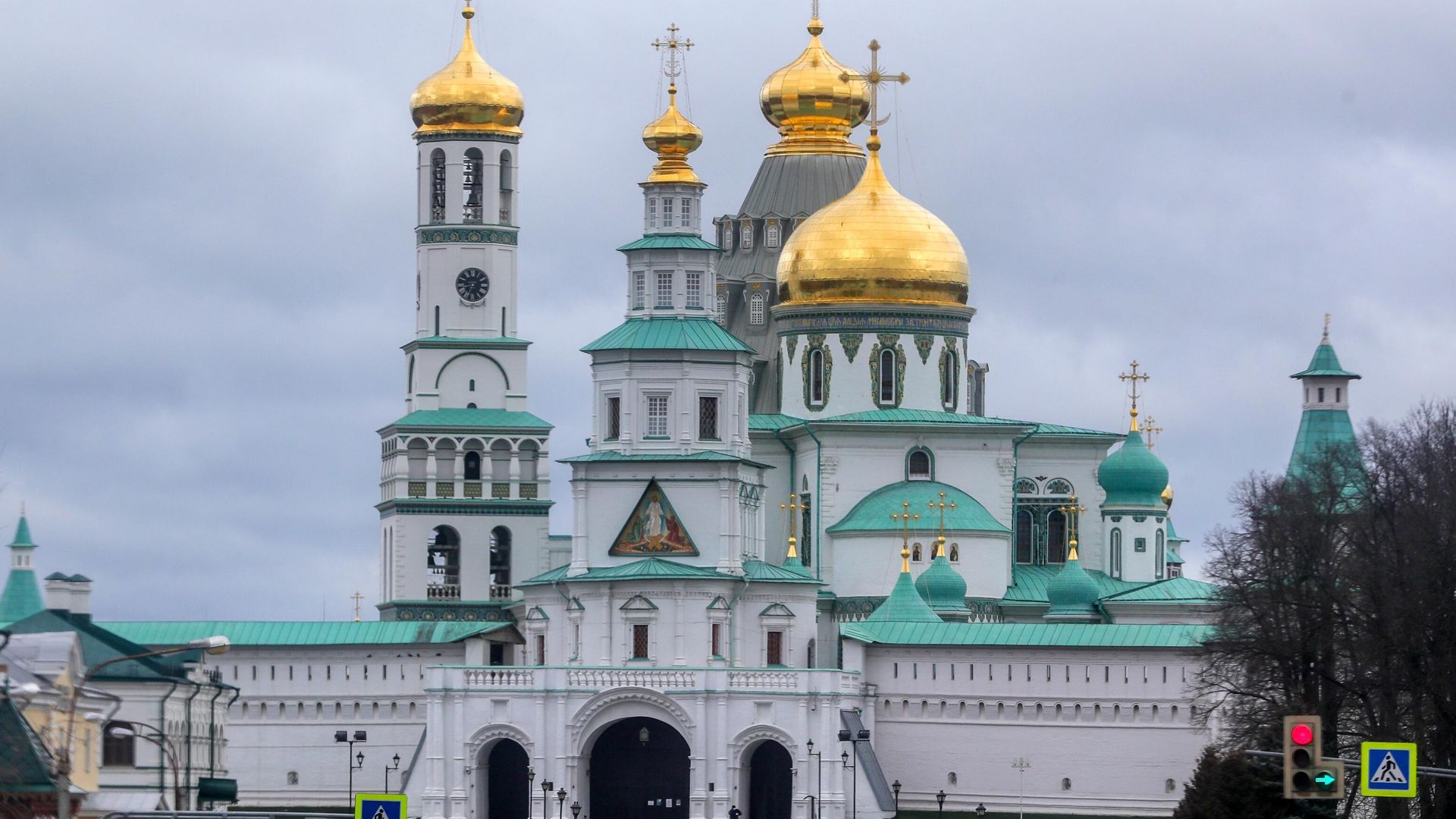 Ново-Иерусалимский монастырь закрыт для посещения из-за пандемии коронавируса Ново-Иерусалимский монастырь закрыт для посещения из-за пандемии коронавируса - РИА Новости, 1920, 06.08.2021
