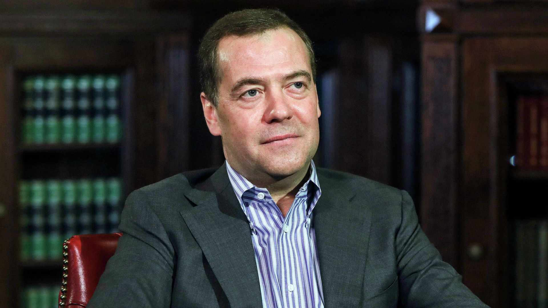 Заместитель председателя Совета безопасности РФ Дмитрий Медведев Заместитель председателя Совета безопасности РФ Дмитрий Медведев - РИА Новости, 1920, 29.10.2025