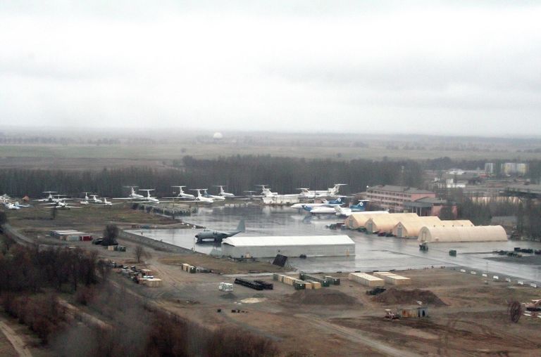 Авиабаза Военно-воздушных сил (ВВС) США «Манас» Авиабаза Военно-воздушных сил (ВВС) США «Манас»