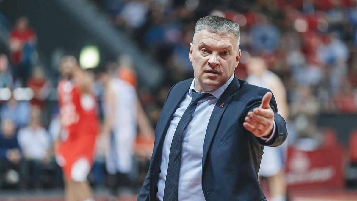 Главный тренер БК Локомотив-Кубань Евгений Пашутин Главный тренер БК Локомотив-Кубань Евгений Пашутин - РИА Новости, 1920, 18.11.2020