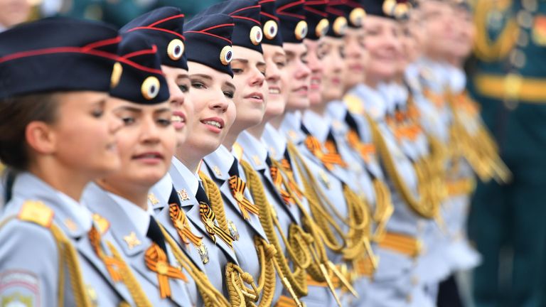 Курсанты Московского университета Министерства внутренних дел РФ имени В. Я. Кикотя на военном параде на Красной площади Курсанты Московского университета Министерства внутренних дел РФ имени В. Я. Кикотя на военном параде на Красной площади