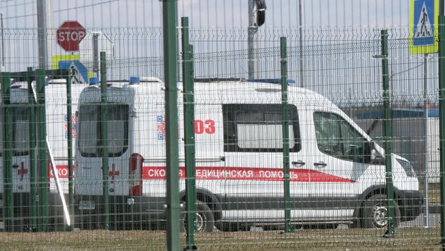 Автомобили скорой помощи у московского клинического центра инфекционных болезней Вороновское Автомобили скорой помощи у московского клинического центра инфекционных болезней Вороновское