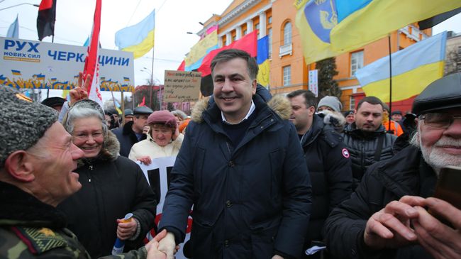 Бывший губернатор Одесской области Украины и лидер политической партии Рух нових сил Михаил Саакашвили во время митинга в Киеве Бывший губернатор Одесской области Украины и лидер политической партии Рух нових сил Михаил Саакашвили во время митинга в Киеве