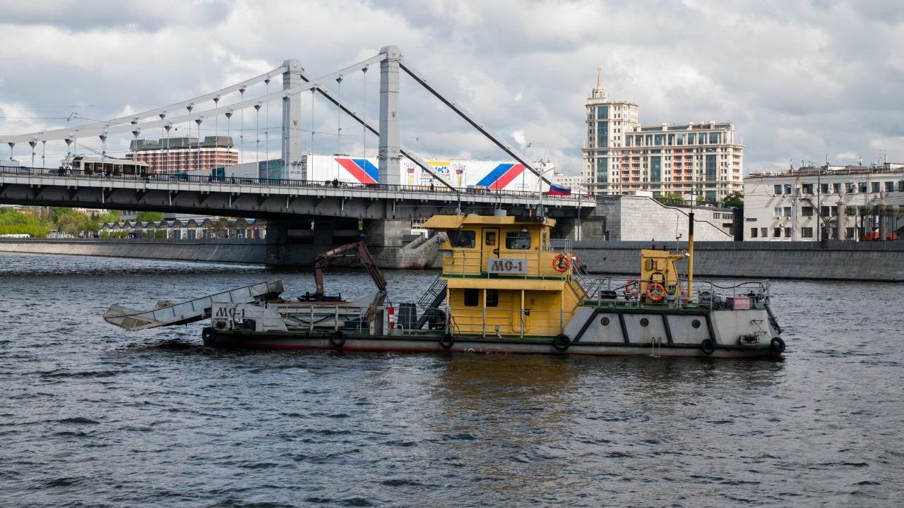 Техническая навигация на Москве-реке - РИА Новости, 1920, 24.04.2025