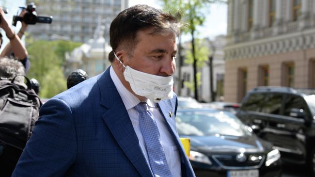 Михаил Саакашвили после встречи с депутатами фракции Слуга народа в Киеве Михаил Саакашвили после встречи с депутатами фракции Слуга народа в Киеве