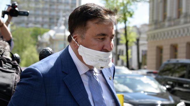 Михаил Саакашвили после встречи с депутатами фракции Слуга народа в Киеве Михаил Саакашвили после встречи с депутатами фракции Слуга народа в Киеве