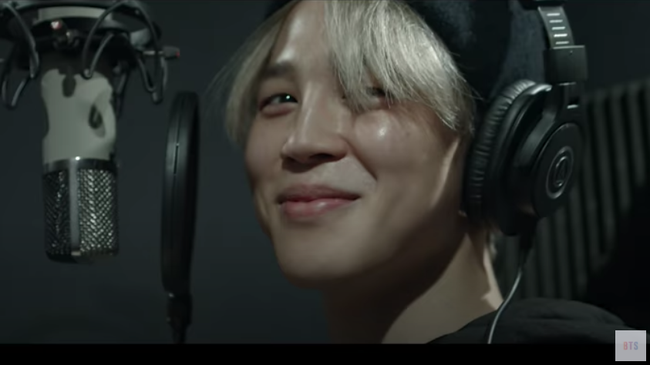 Кадр из трейлера фильма о группе BTS Break The Silence Docuseries Кадр из трейлера фильма о группе BTS Break The Silence Docuseries