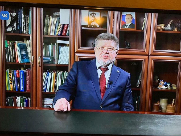 Скриншот обращения главного внештатного психиатр-нарколога Минздрава России Евгения Брюна к зрителям благотворительного онлайн-марафона Doctor Jazz Party