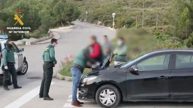 Стоп-кадр видео задержания бывшего депутата Госдумы России, который находился в международном розыске Стоп-кадр видео задержания бывшего депутата Госдумы России, который находился в международном розыске