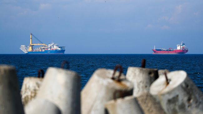 Российское краново-монтажное трубоукладочное судно (КМТУС) Академик Черский