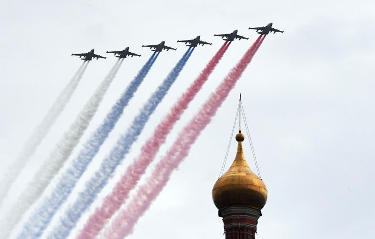 Штурмовики Су-25 на репетиции воздушной части парада Победы в Москве