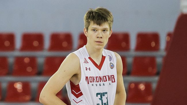 Баскетболист Локомотива-Кубани Захар Ведищев