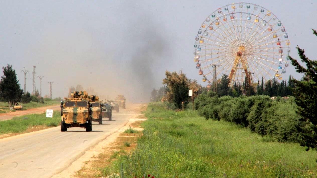 Военнослужащие РФ и Турции патрулируют участок трассы М-4 в зоне деэскалации Идлиб в Сирии Военнослужащие РФ и Турции патрулируют участок трассы М-4 в зоне деэскалации Идлиб в Сирии - РИА Новости, 1920, 08.07.2021