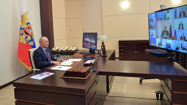 Президент РФ Владимир Путин проводит в режиме видеоконференции совещание по вопросам реализации мер поддержки экономики и социальной сферы Президент РФ Владимир Путин проводит в режиме видеоконференции совещание по вопросам реализации мер поддержки экономики и социальной сферы