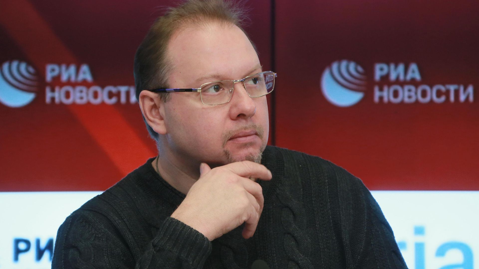 Профессор НИУ ВШЭ Олег Матвейчев Профессор НИУ ВШЭ Олег Матвейчев - РИА Новости, 1920, 08.01.2022