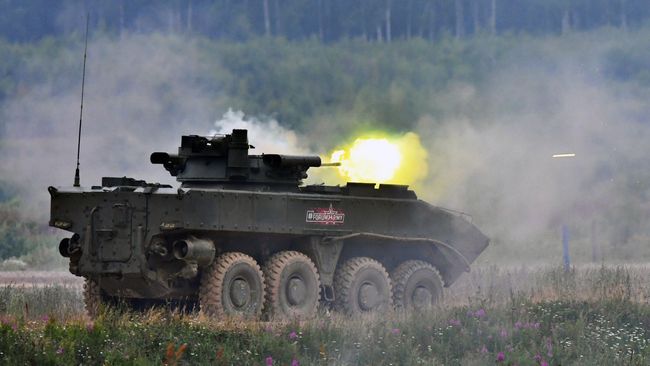 Бронетранспортер Бумеранг на военно-техническом форуме Армия-2019 Бронетранспортер Бумеранг на военно-техническом форуме Армия-2019