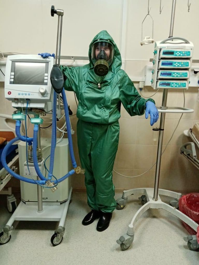 Медсестра отделения реанимации Краснодарской специализированной инфекционной больницы Людмила Алексеенко Медсестра отделения реанимации Краснодарской специализированной инфекционной больницы Людмила Алексеенко