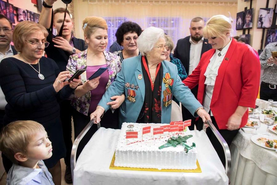 Юбилейный торт для Галины Павловны - 12 февраля 2020 года ей исполнилось 95 Юбилейный торт для Галины Павловны - 12 февраля 2020 года ей исполнилось 95