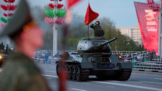 Репетиция парада ко Дню Победы в Минске Репетиция парада ко Дню Победы в Минске