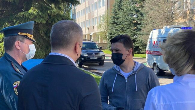 Глава Подмосковья навестил пострадавших при пожаре в Красногорске Глава Подмосковья навестил пострадавших при пожаре в Красногорске