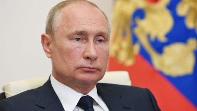 Президент РФ Владимир Путин проводит в режиме видеоконференции совещание о санитарно-эпидемиологической обстановке в связи с распространением коронавируса и новых мерах по поддержке граждан и экономики страны. 11 мая 2020