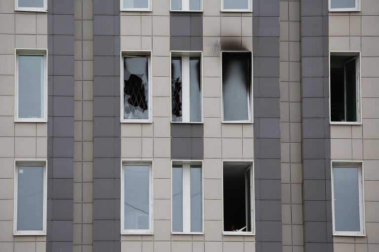 Окна больницы Святого Георгия в Санкт-Петербурге, где в результате пожара погибли 5 человек Окна больницы Святого Георгия в Санкт-Петербурге, где в результате пожара погибли 5 человек