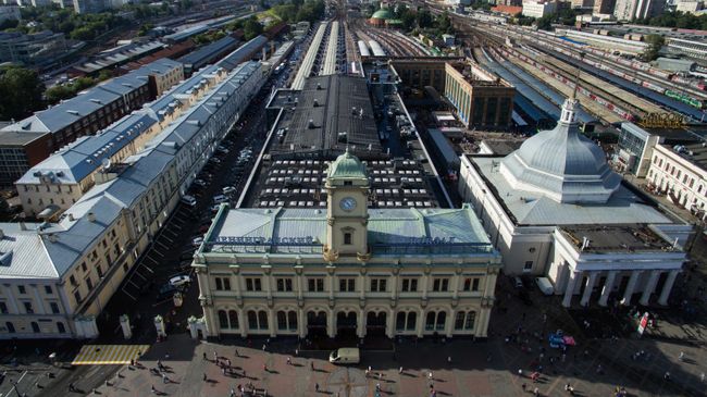 Ленинградский вокзал в Москве