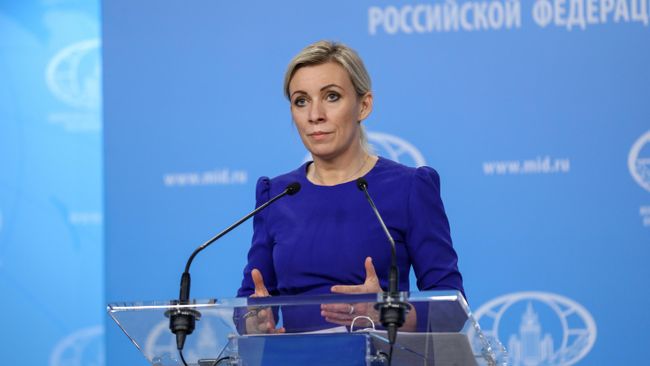 Официальный представитель Министерства иностранных дел России Мария Захарова во время брифинга Официальный представитель Министерства иностранных дел России Мария Захарова во время брифинга