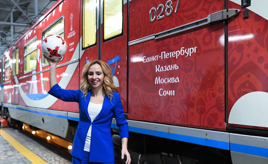 Диктор Московского метрополитена Юлия Романова-Кутьина Диктор Московского метрополитена Юлия Романова-Кутьина