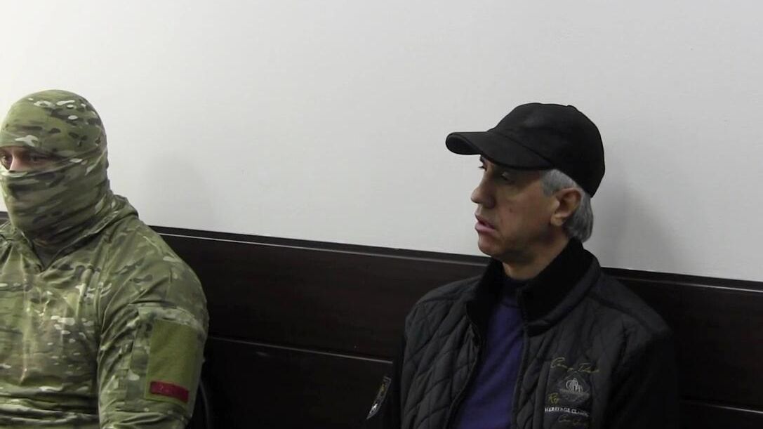 Бизнесмен Анатолий Быков, подозреваемый в организации двойного убийства в 1994 году, во время предъявления обвинения Бизнесмен Анатолий Быков, подозреваемый в организации двойного убийства в 1994 году, во время предъявления обвинения - РИА Новости, 1920, 29.09.2020
