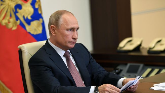 Президент РФ Владимир Путин проводит в режиме видеоконференции совещание по открытию в субъектах РФ медицинских центров, построенных силами министерства обороны РФ Президент РФ Владимир Путин проводит в режиме видеоконференции совещание по открытию в субъектах РФ медицинских центров, построенных силами министерства обороны РФ
